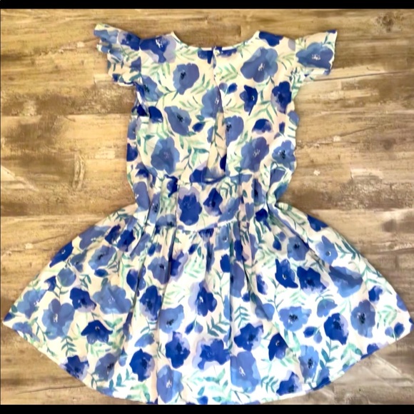 Beautiful Floral Summer Dress - Picture 3 of 3